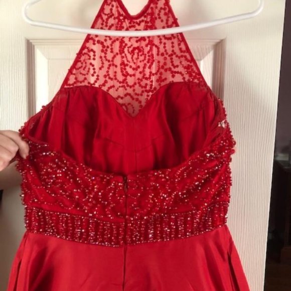 Beautiful Sherri Hill Red Evening Gown-Full Length - Picture 12 of 15
